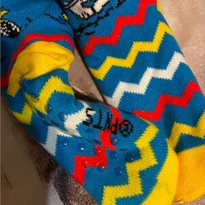 Peanuts Snoopy Colorful Sherpa lined footie socks